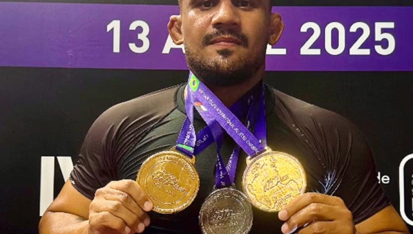 Duas de ouro e uma de prata! Lutador acreano Wendell Barbosa brilha no AJP Tour Recife e dedica medalhas ao povo do Acre